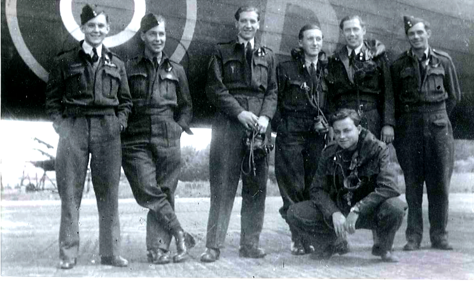PHILLIPS crew with Halifax HR871 June 1943
